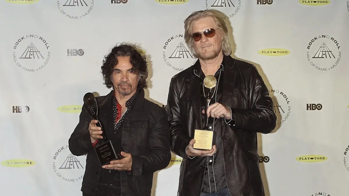 John Oates says he has “moved on” from Hall & Oates → cos.lv/BGEt50Rfi21