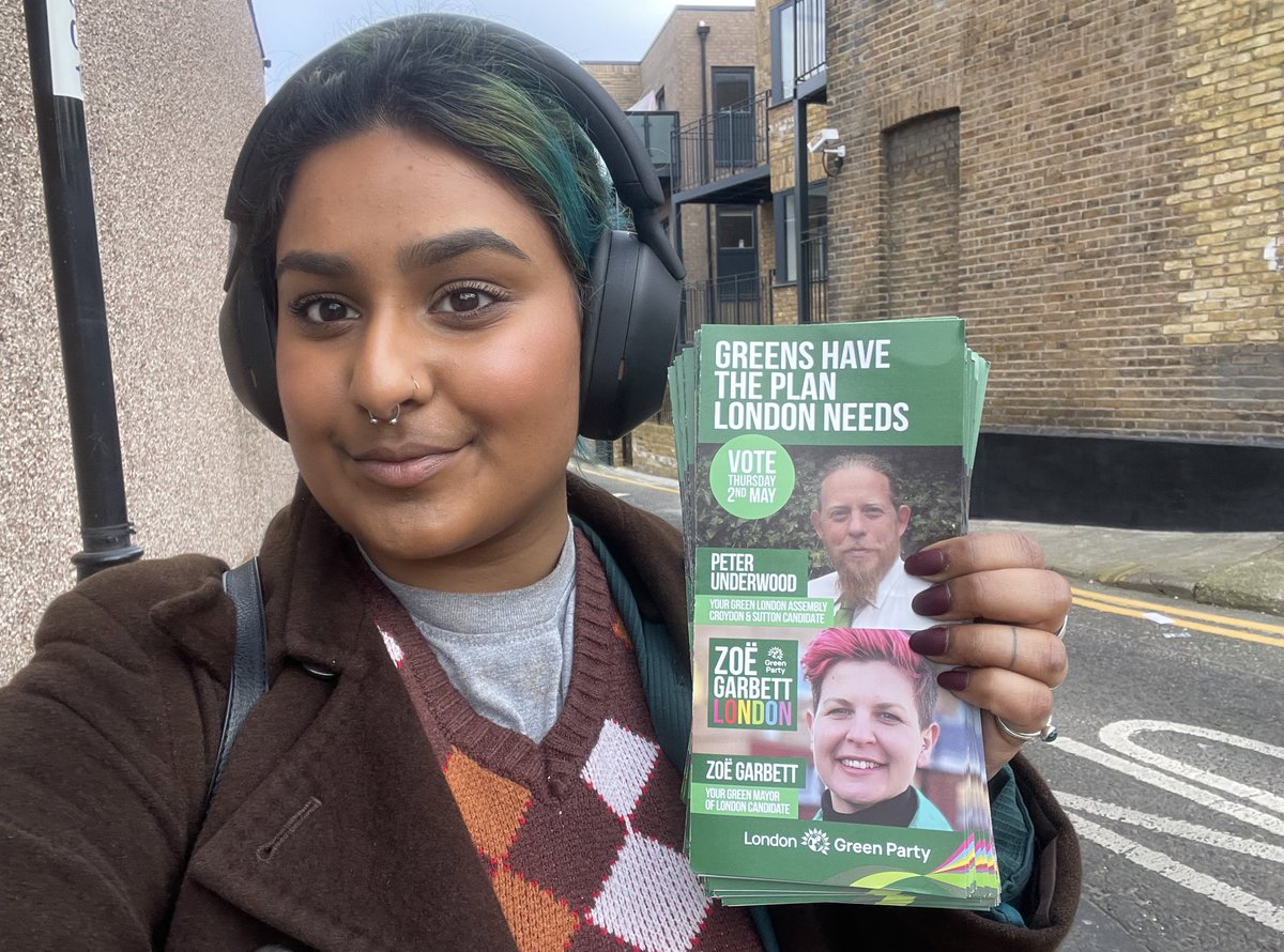 Particularly nice evening for leafleting #VoteGreen