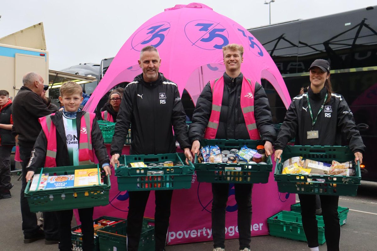 🥫 Less than an hour to go! Thank you for your incredible donations so far🙌 We will be here right up until kick-off, when your donations will be distributed into the local food bank network to support those most in need.