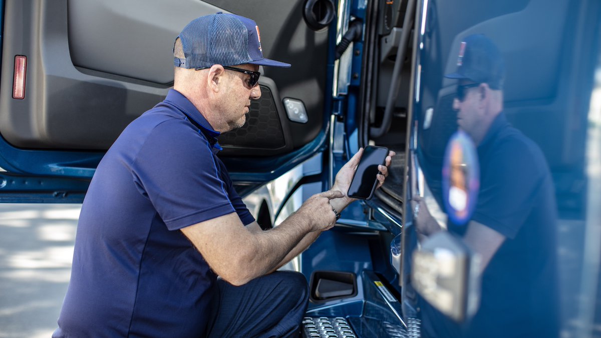 🚚Electronic logging devices (ELDs) are transforming the trucking industry. Accurate hours, safety, efficiency, and planning are some benefits fleets achieve with ELDs. Read our blog and discover how ELDs can help protect trucking fleets from liabilities: bit.ly/4aH2BXs
