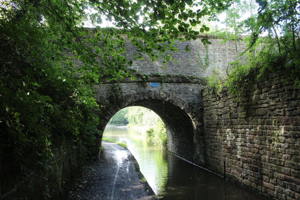 Bridge No 15 .. Peak Forest Canal #Cheshire @CanalRiverTrust #Bridge #LifesBetterByWater