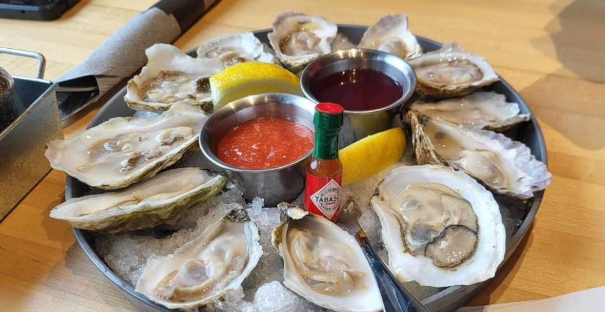 “THANK YOU Common Man Roadside Millyard!! I was there yesterday for my birthday and we ordered 3 dozen of them ❤️🦪❤️” ~ Judi J. #oysters #buckashuck #LuvMHT #manchesternh #newhampshire