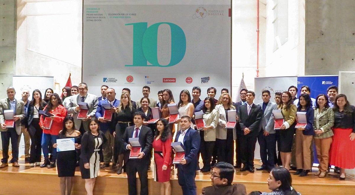 📣PERÚ: Muy pronto se abrirá la 11a edición del Premio Nacional #DemocraciaDigital, un concurso online y gratuito que reconoce las buenas prácticas digitales del país en 4 categorías: ciudadano, sociedad civil, sector público y privado. ¡Tú puedes ser el proximo ganador/a! 🏆🏅