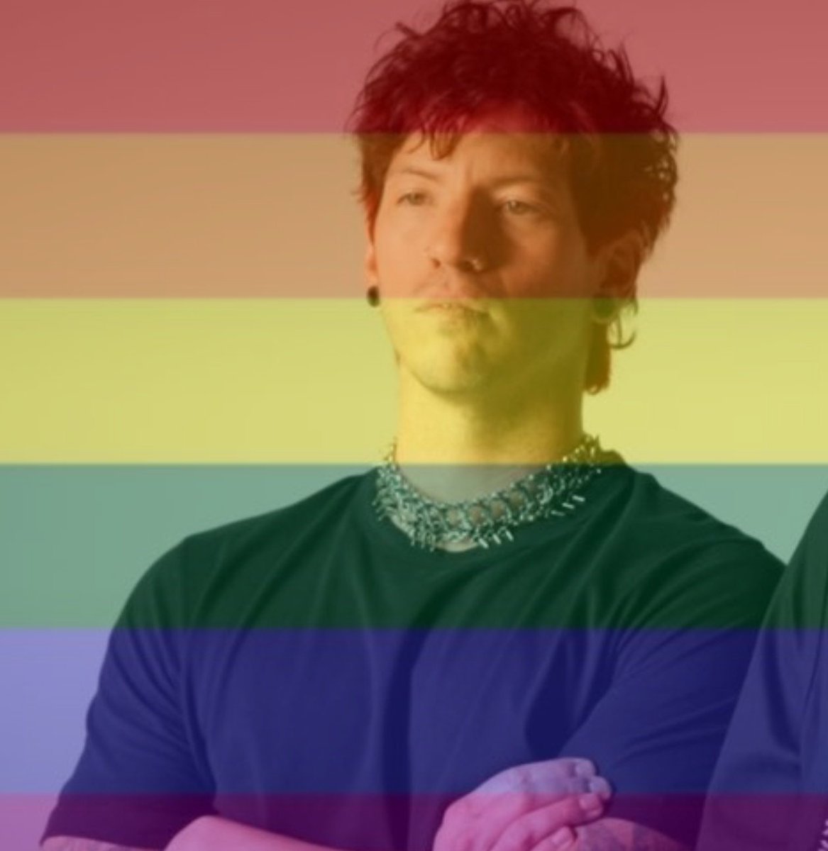 azicrowswift's tweet image. tyler: nació mi hijo 🥰
el pedazo de trolo a los 5 minutos: