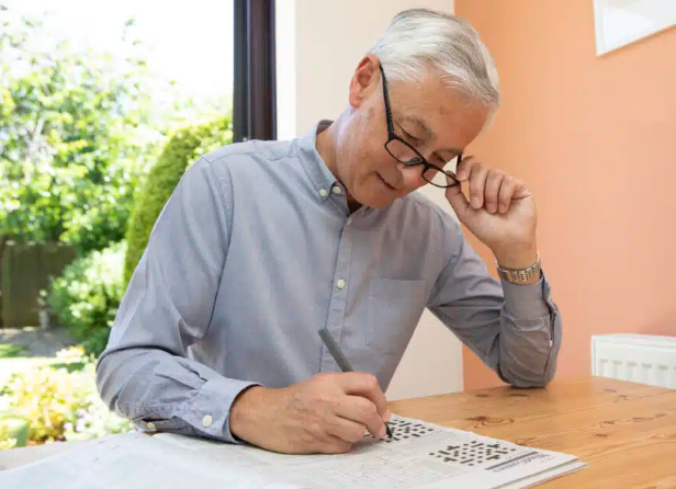 Here is what you can do to make life safer for seniors with impaired vision. Learn More: renaissancevillages.com/2024/01/making… #ImpairedVision #VisionLoss #SeniorSafety