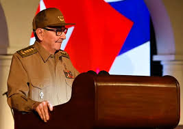 Raúl: Los cubanos no han querido otra cosa sino que sean suyas las determinaciones que guían su conducta; ¡que sea suya, y suya solo la bandera de la estrella solitaria que ondea en nuestra patria! que sea suyo su destino. #LaHabanaViveEnMí