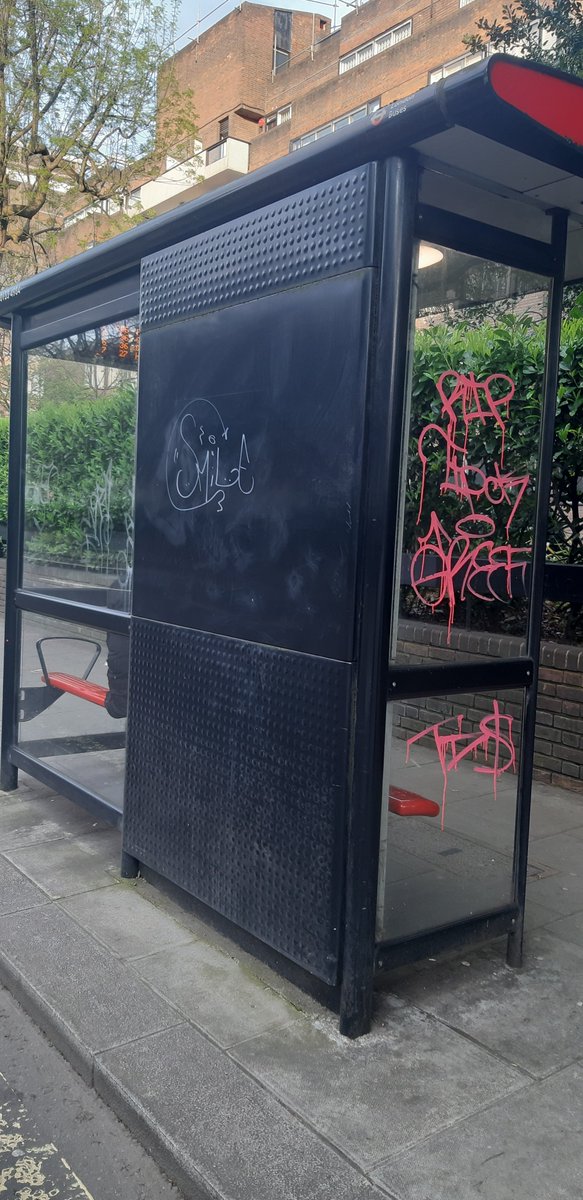 Sussex Gardens graffiti🎨 We asked TfL to remove graffiti from a bus stop in Sussex Gardens. 🌹🌹🌹 We get things done!