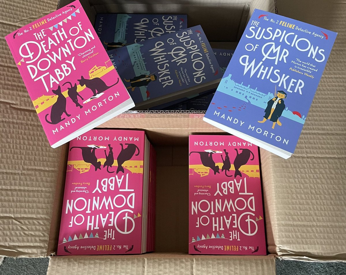 Yay! The advance copies have arrived and they look fantastic ! Thank you @farragobooks @Duckbooks @AbbieHeadon @jasonanscomb published on 9th of May !