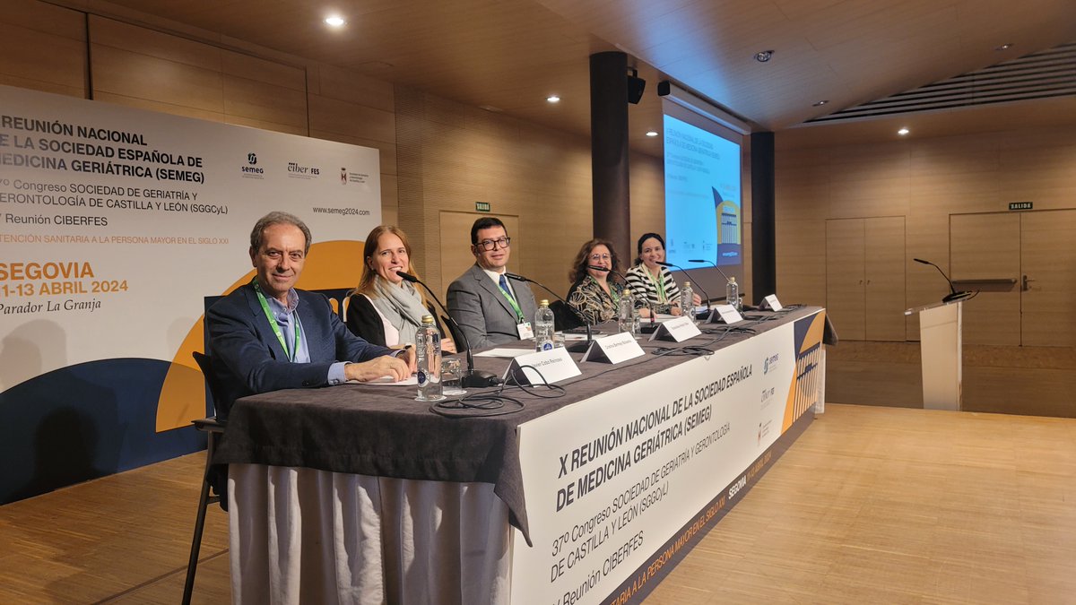 🗣️ Estanislao Nistal Villán

"La inmunosenescencia es el detrioro del sistema inmunitario innato y adaptativo como consecuencia de estímulos inflamatorios en el tiempo".

#XCongresoSEMEG #SomosSEMEG 💙