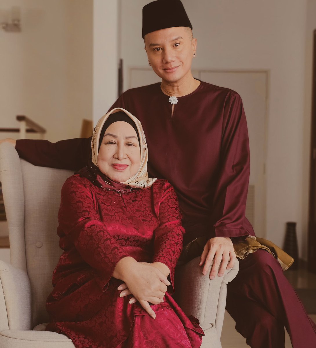 carrmalrahim's tweet photo. Selamat Hari Raya Semua #Raya2024 https://t.co/1SSIRDh2hh