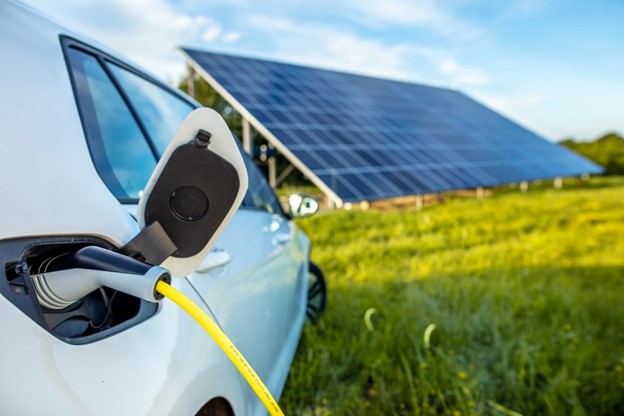 🇪🇬Egypt – Financing for EV & solar panels Banque du Caire introduces green financing programs tailored for the purchase of electric vehicles and the installation of solar panels. solarquarter.com/2024/04/10/ban… #africasolar #solar #solarpower #renewableenergy #SDG7