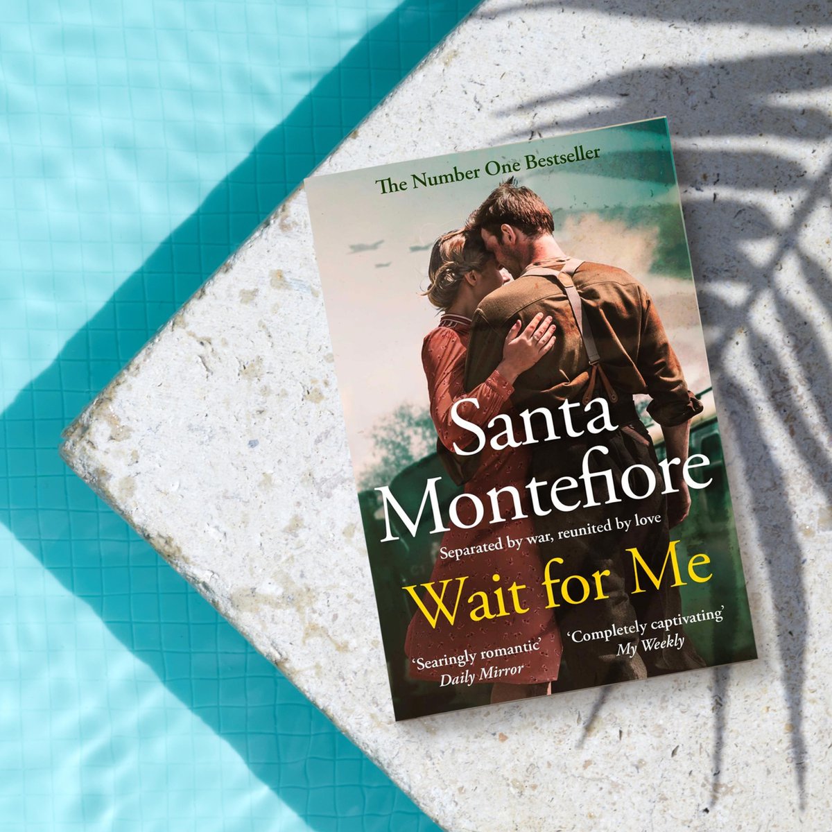 Doing a Big 4 Supermarket Shop this weekend? Don't forget to pop to the book aisle and grab a copy of the stunning paperback edition of Sunday Times bestseller @SantaMontefiore's emotional new novel of enduring love and devastating secrets, #WaitForMe! simonandschuster.co.uk/books/Wait-for…