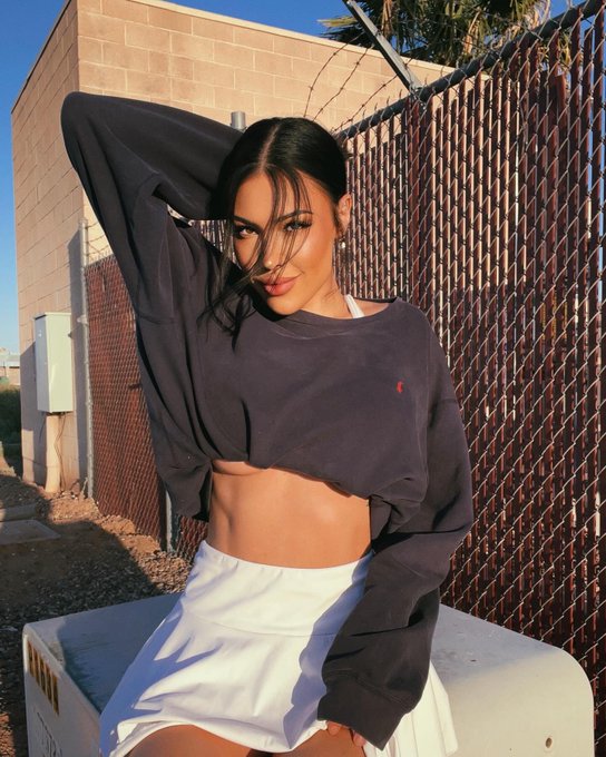 Can you teach me how to golf pookie?😙 https://t.co/7eUA1cPhet