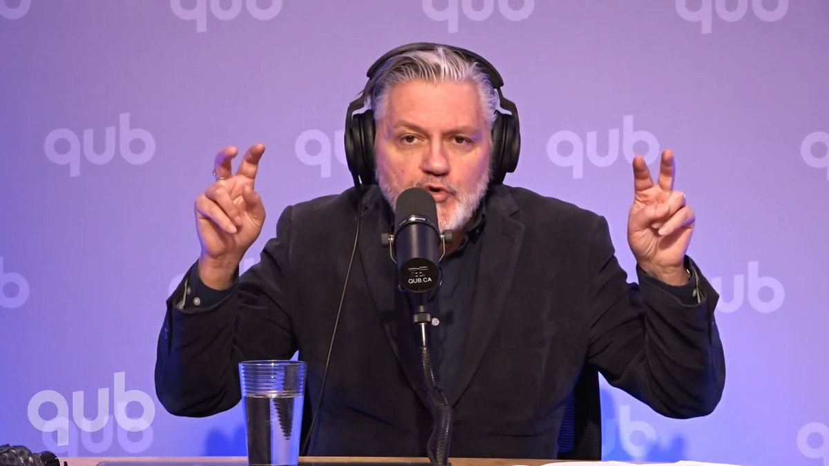 #PolQC | « Je ne comprends pas les attaques répétées contre toute forme de #laïcité au #Québec », dit #Martineau « Les gens qui disent, les attaques contre la religion c’est raciste, c’est complètement débile! » 👂👉 omny.fm/shows/richard-… 👀👉 youtu.be/1VYQDAjCVhQ