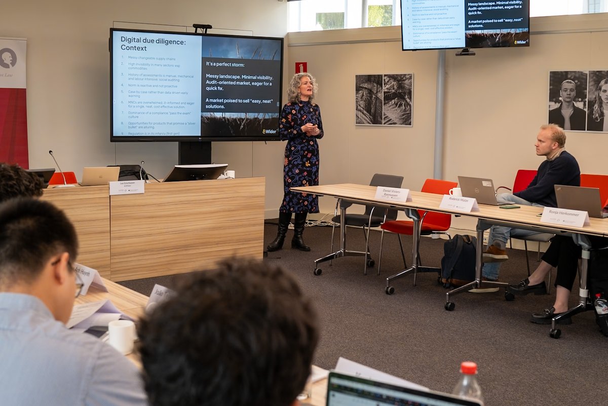 At our @TMCAsser Academy, @LeaEsterhuizen, Founder of @AndWider, an initiative that uses worker engagement technologies for value chain governance, speaks about challenges of including informal and systemic vulnerabilities in IT tools & warns to not be seduced by slick dashboards