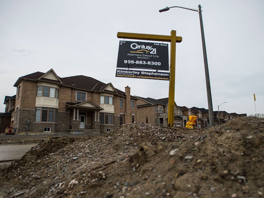 nationalpost's tweet photo. Canada's new 30-year mortgages seen helping small 'sliver' of market https://t.co/6r6zgvdGSy https://t.co/kiplKXLF64