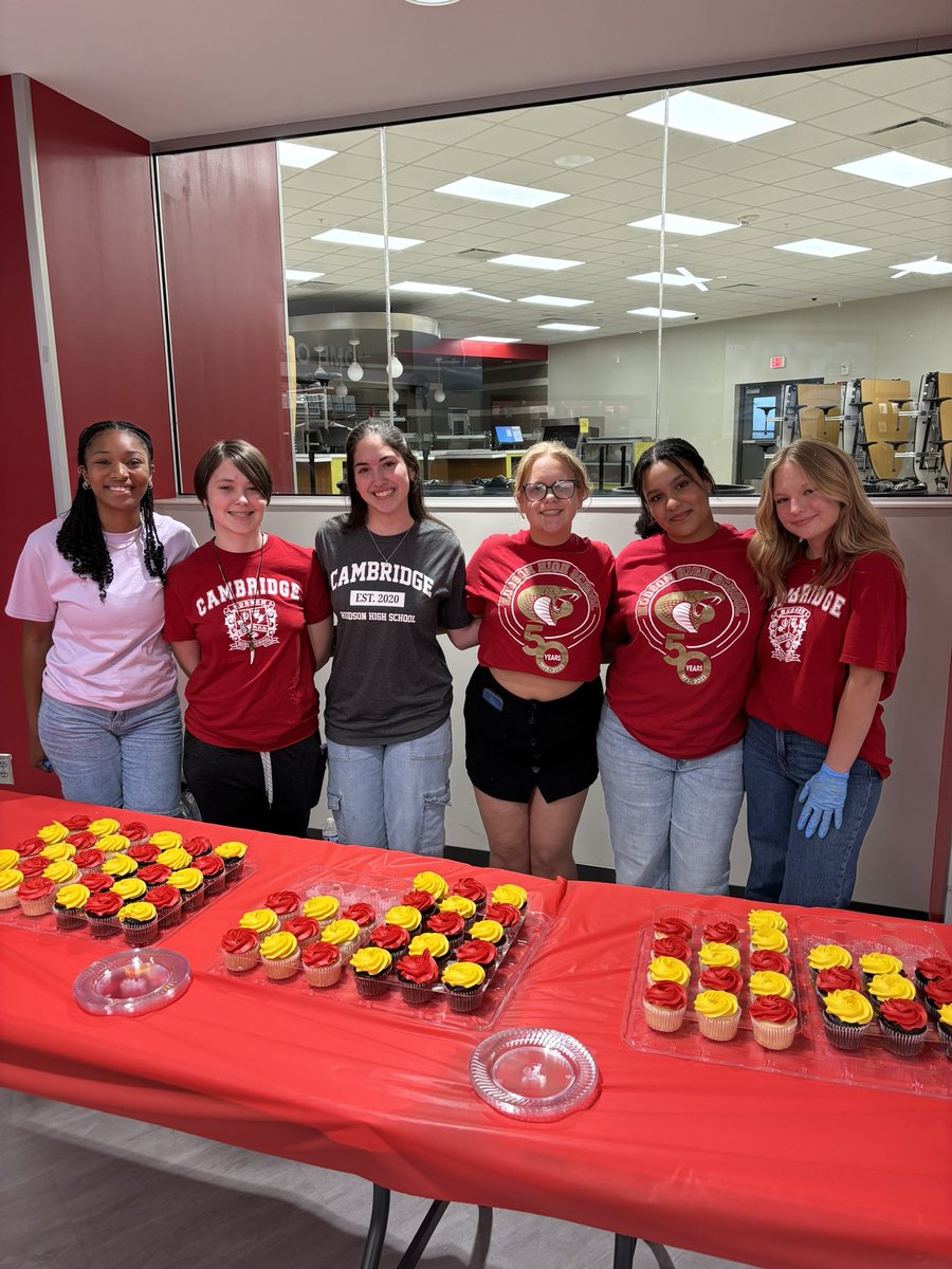 Last night we welcomed our newest Cambridge cobras. Thank you <a href="/SuncoastCU/">Suncoast Credit Union</a> for providing the grant funds to help put on this special event. <a href="/hhscobras/">Hudson High School</a> <a href="/CambridgeInt/">Cambridge International Education</a>