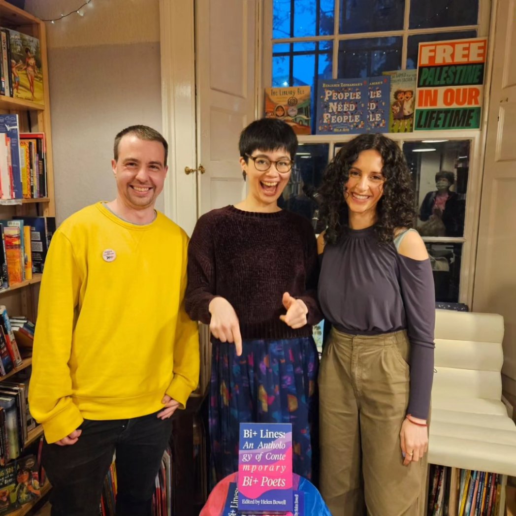 Thank you to everyone who came down to @Lighthousebks on Wednesday to launch Bi+ Lines! A joy to hear poems from @JurassicLen, Ilisha Thiru Purcell and our wonderful open mic-ers 🏳️‍🌈💖 See you at Category Is Books tonight and @QueerLitUK next month 🥳