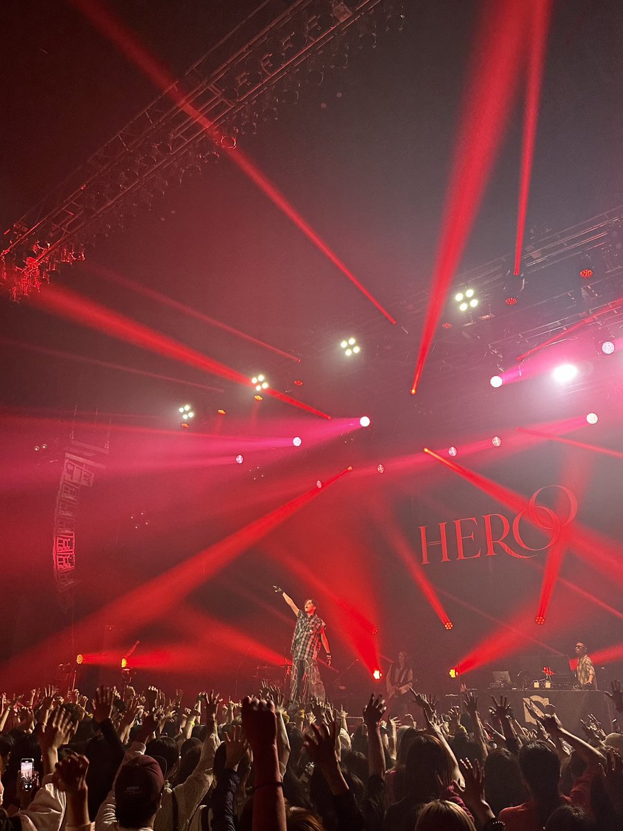 『HERO TOUR 2024』

4/12(金) 福岡 Zepp Fukuoka
THANK YOU!!

NEXT➡︎4/17(水) 名古屋 Zepp Nagoya
🎫 ▶︎novelcore.jp/announcement/h…

#HERO_TOUR2024
#NovelCore 
@iamnovelcore