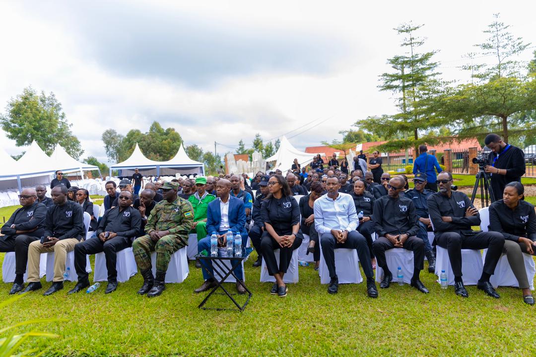 RwandaCAA's tweet photo. Today, representatives from #ATL, #RCAA, #RSA,#RAC, #RWANDAIR,#AKAGERAAVIATION, #ASECNA, came together at Jali Memorial Site to honor the memory of the victims of the 1994 Genocide Against Tutsi. And We laid wreaths to pay tribute to those we will never forget. 🕊 #Kwibuka30 https://t.co/hTrZYXqug5