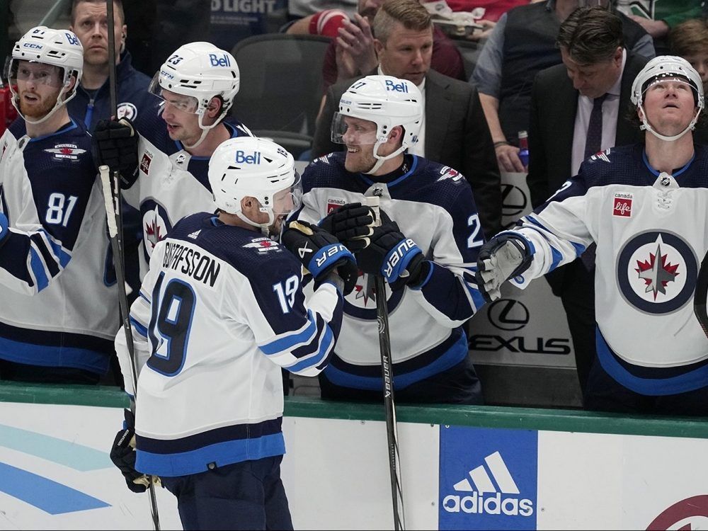 BILLECK: Jets looked like old, impenetrable selves in Dallas win winnipegsun.com/sports/billeck…