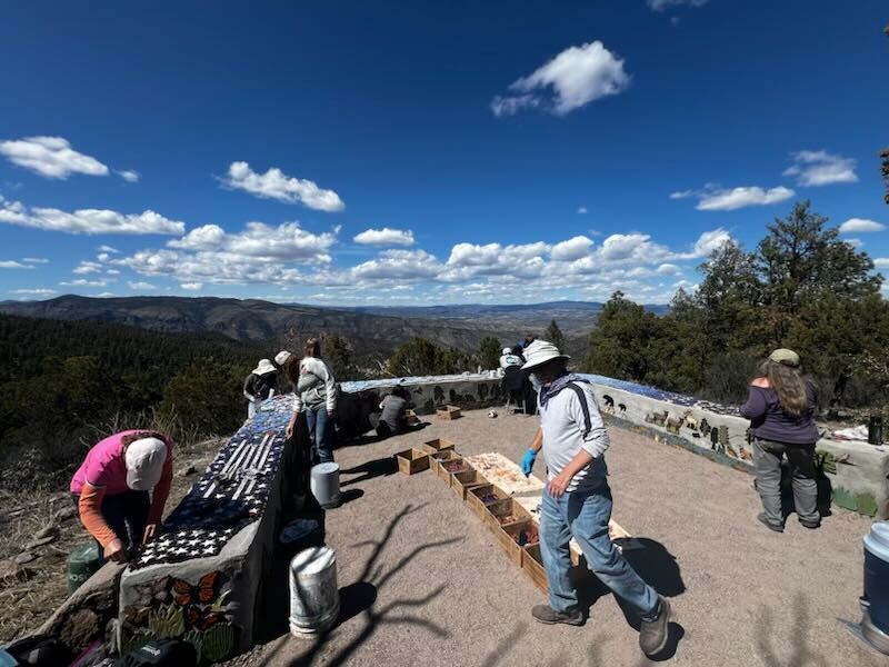 NMoutdoorrec's tweet photo. It’s #EquityFundFriday and ORD is highlighting the Youth Mural Program in Silver City, a 2022 Outdoor Equity Fund (OEF) recipient!
Your efforts to invite outdoor recreation through beautification and awareness are an inspiration to others.
#OutdoorEquityFund https://t.co/MzSguAdFm7