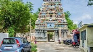 Shocked to knw that the 1500 yr old iconic Manendiyavalli Chandrashekhara Swami Temple on Tamil Nadi is adjudged by Waqf to be on Islamic land when Islam is only 1300 yrs old. @INCIndia Govt. under the leadership of Indira Gandhi, gave all the powers to Waqf Estate Officers to…