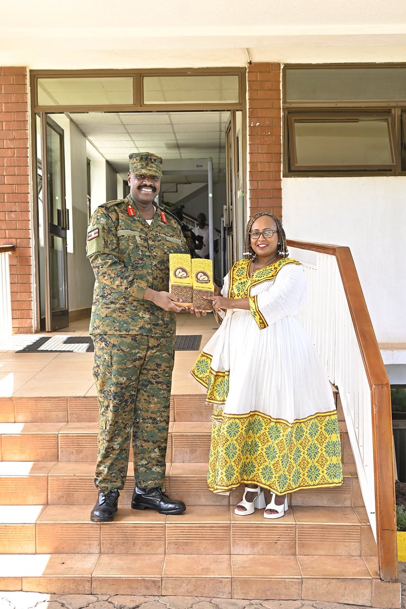 This afternoon, the CDF Gen. @mkainerugaba met with the Ethiopian Ambassador in Uganda at the UPDF Headquarters in Mbuya. Thank you our next president for strengthening ties with our allies.