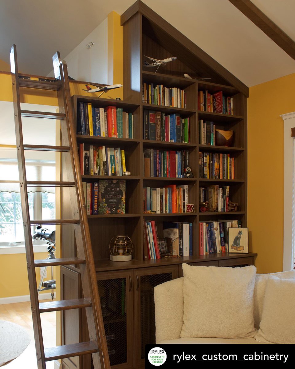 #FeatureFriday | Reaching new heights ⬆️✨ Thank you @rylex_custom_cabinetry for adding some beauty and height to these projects with our custom library ladders! We love the color coordination going on here ❤️ Check out our custom ladder program here >> bit.ly/Hafele-Custom-…