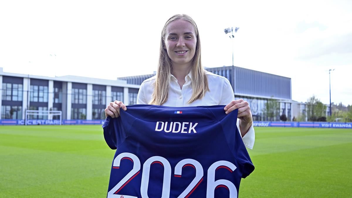 C'est officiel, Paulina Dudek prolonge au PSG jusqu'en 2026 ! ❤️💙
#Dudek2026

📸 @PSG_Feminines