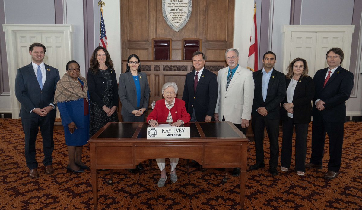 Alabama was the first state in the country to recognize Israel as a nation, and under my leadership, we will keep that commitment strong. I was proud to sign SJR29 with @AnatSultanDadon present, reaffirming our unequivocal support. Alabama stands with Israel.🇮🇱#alpolitics