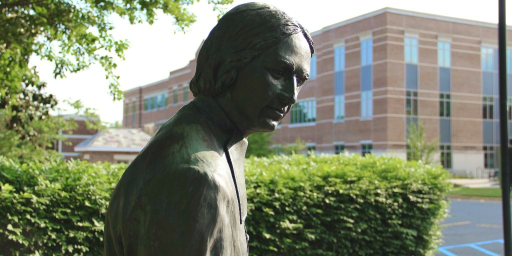 🎉 Calling all CBU trailblazers! 🌟 Help us honor our outstanding educators who are receiving the prestigious 2024-2025 Distinguished Lasallian Educator Award! Join us at the Rozier Gazebo at 1:00 pm for a celebration. Don't miss out on this special moment! 👩‍🏫👨‍🏫