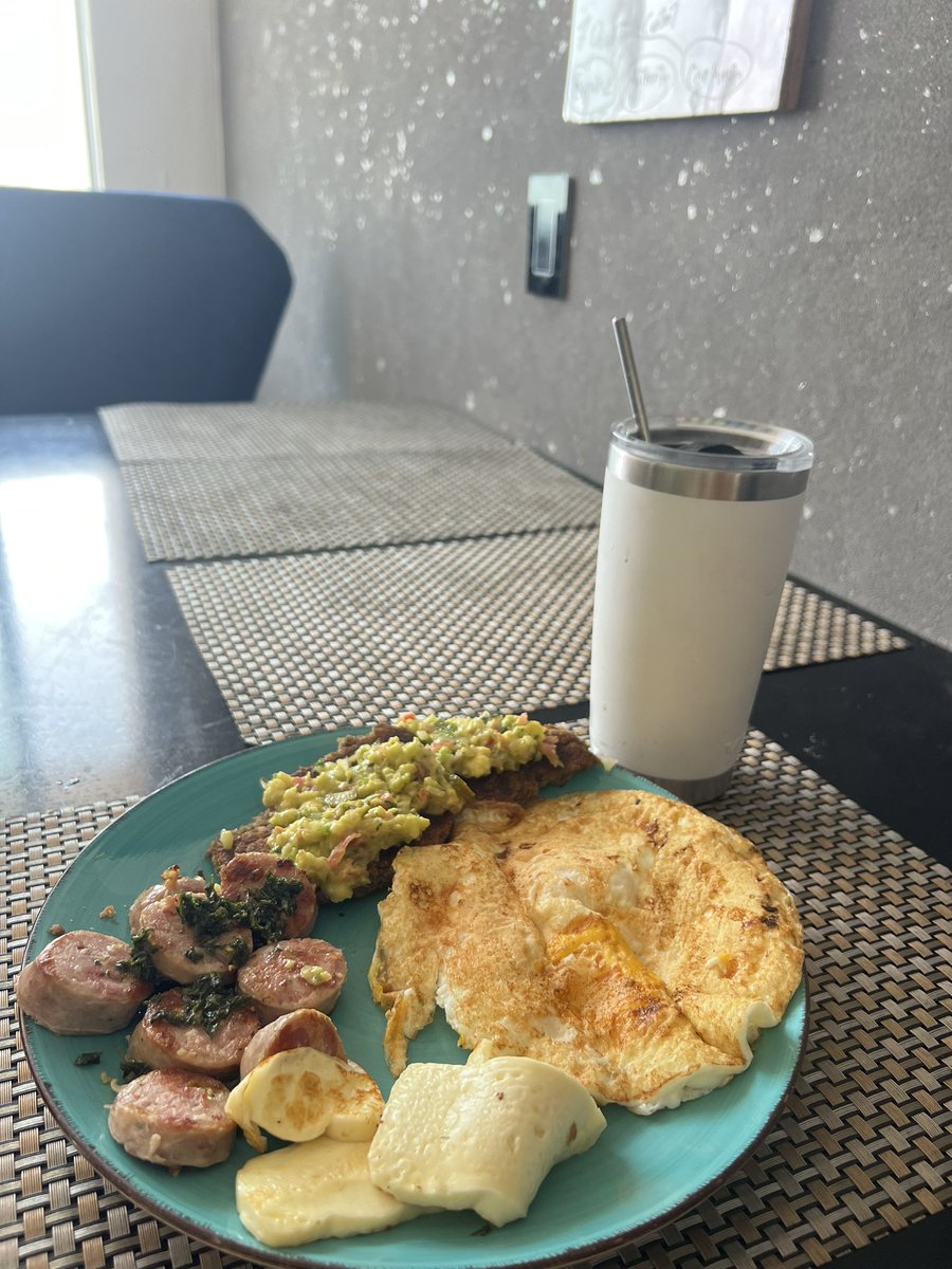 Días porque bueno está mi desayuno! 60gr de proteína