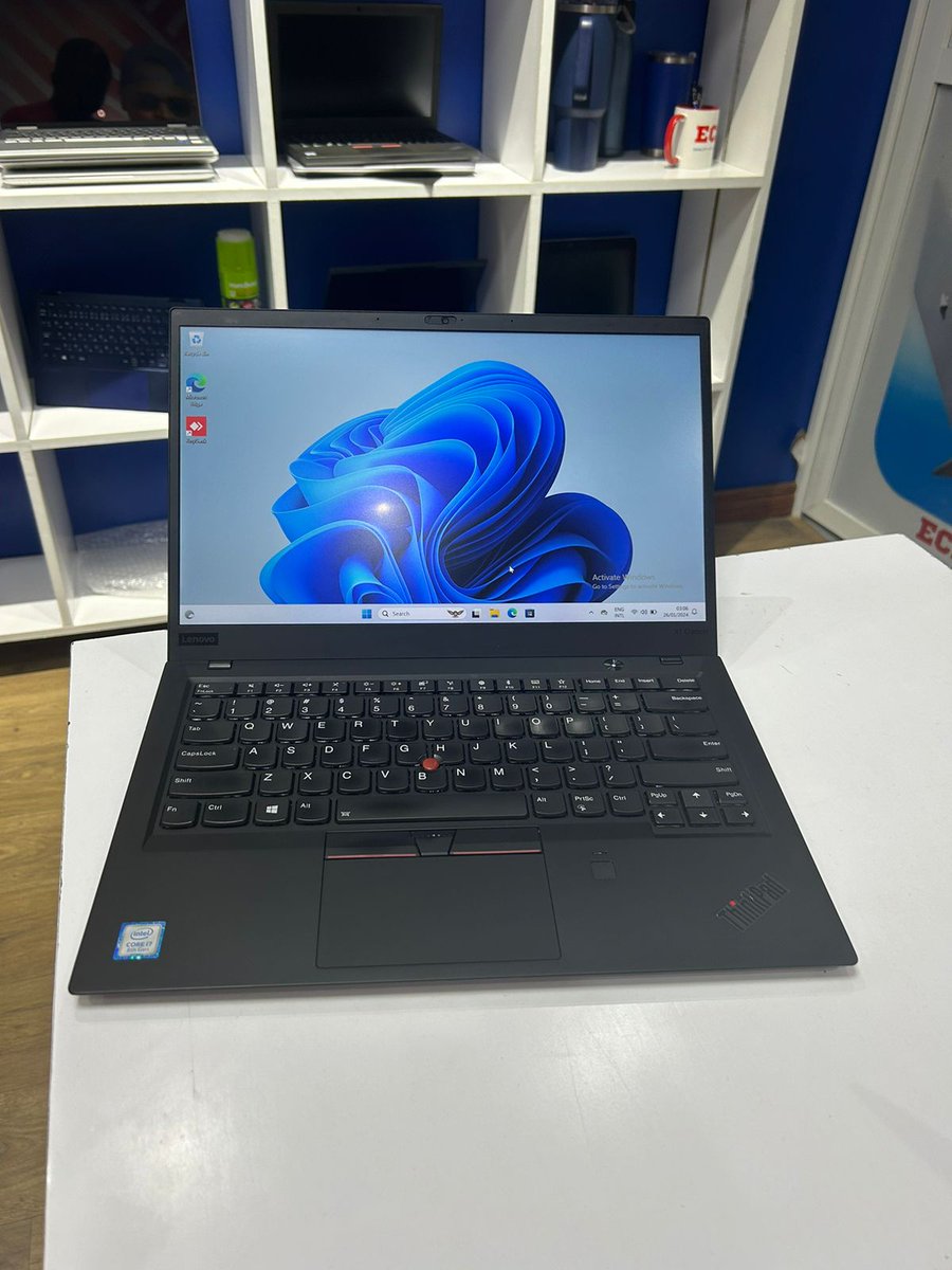 🔹Lenovo x1 carbon 8th gen

🔹Processor intel core i7 
🔹Storage 16GB Ram/256GB SSD
🔹Speed upto 4.0ghz 
🔹With intel hd graphics

🔹Price Ksh 54,000
📞0717040531