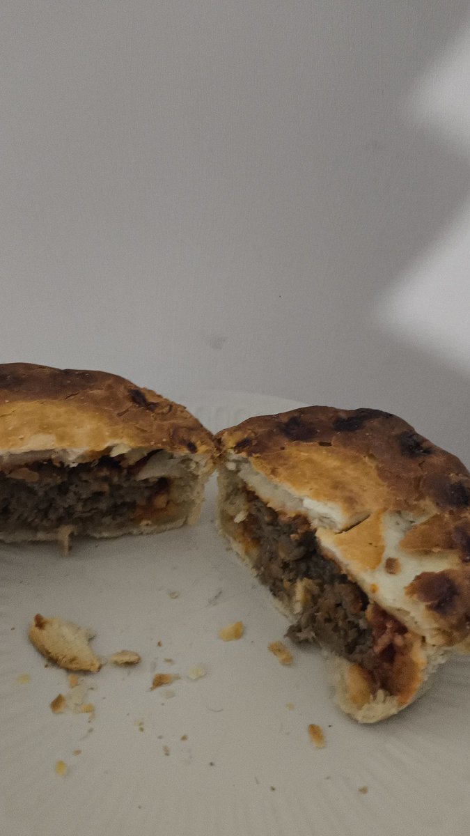 Can confirm @PieSportsScot Meatball Marinara tastes amazing piesports.com/product/4-meat…