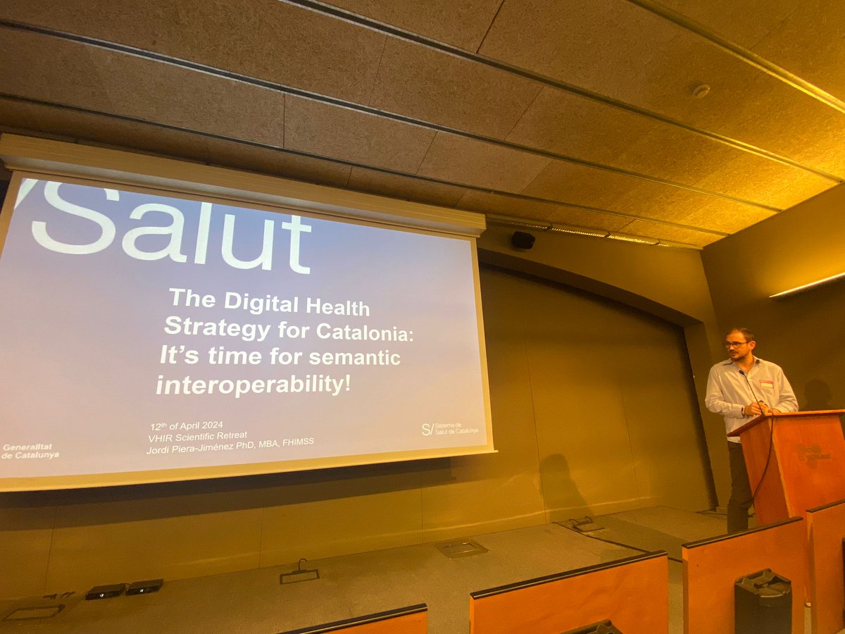 <a href="/BegoBenito_/">Begoña Benito</a> The first session dedicated to Science Strategy and Data Health has started. 
Jordi Piera, Data Strategy Responsible, <a href="/salutcat/">Salut</a>, talks about The Digital Health Strategy for Catalonia: It’s time for semantic interoperability!