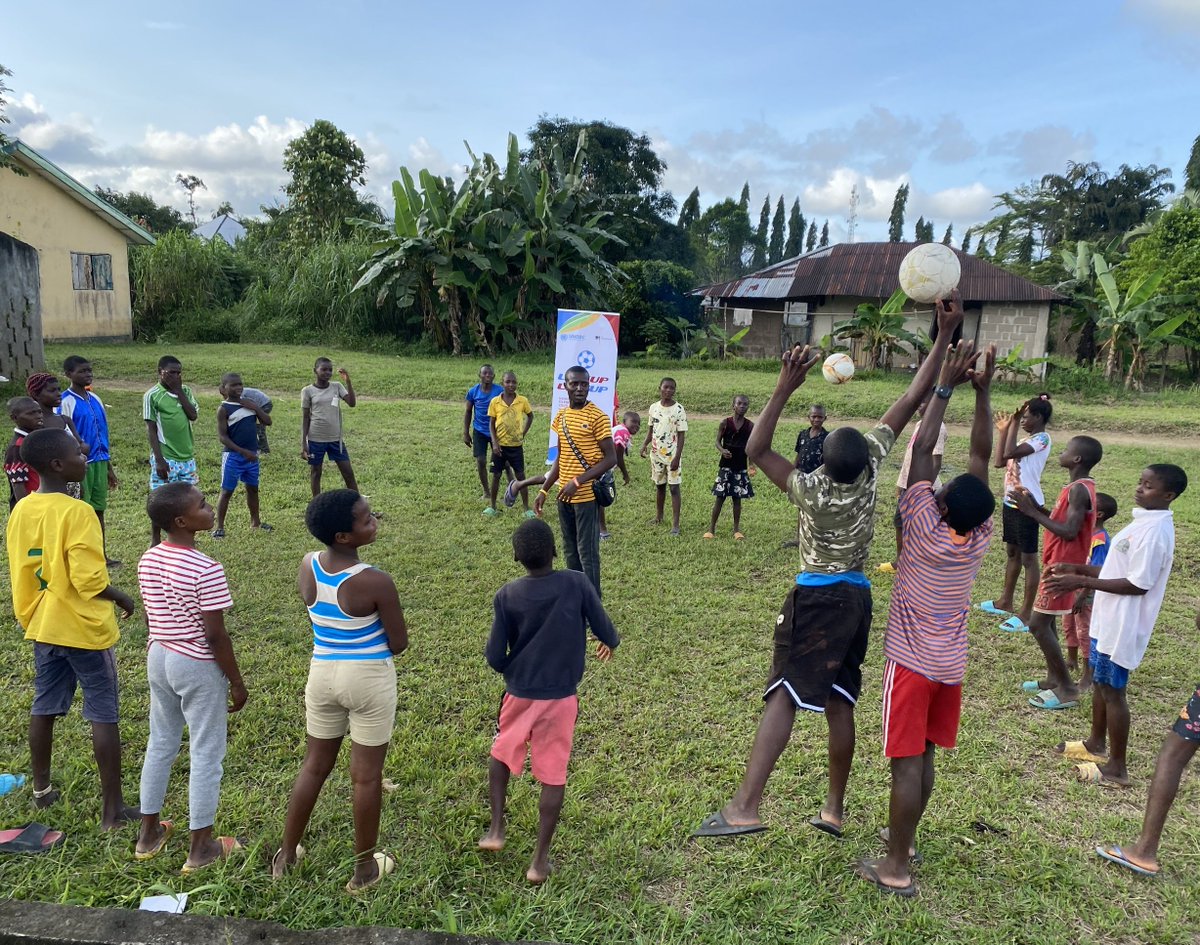 Amidst social, political & cultural conflicts in the Niger Delta, hope shines through with the power of a single serve, a single throw, a single kick & a single pass. Delve into Praise's inspiring story of how sports transform youngsters in the region 👇🏽unodc.org/conig/en/stori…