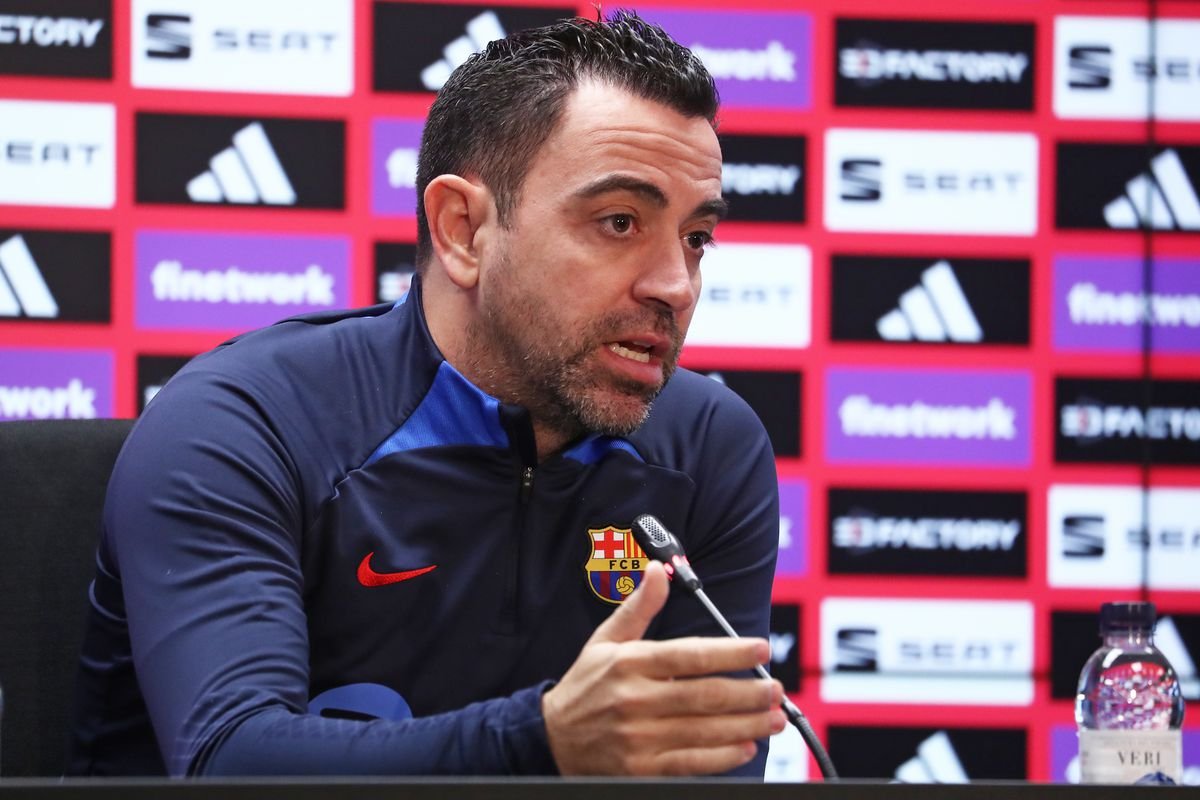 🎙 Xavi spoke in a press conference before the match against Cadiz 🗣 : 'For us it is a vital match, La Liga can end if we don't win. We have to come out very committed so as not to throw in the towel. If we fail the clasico will be of very little use. Key day.'