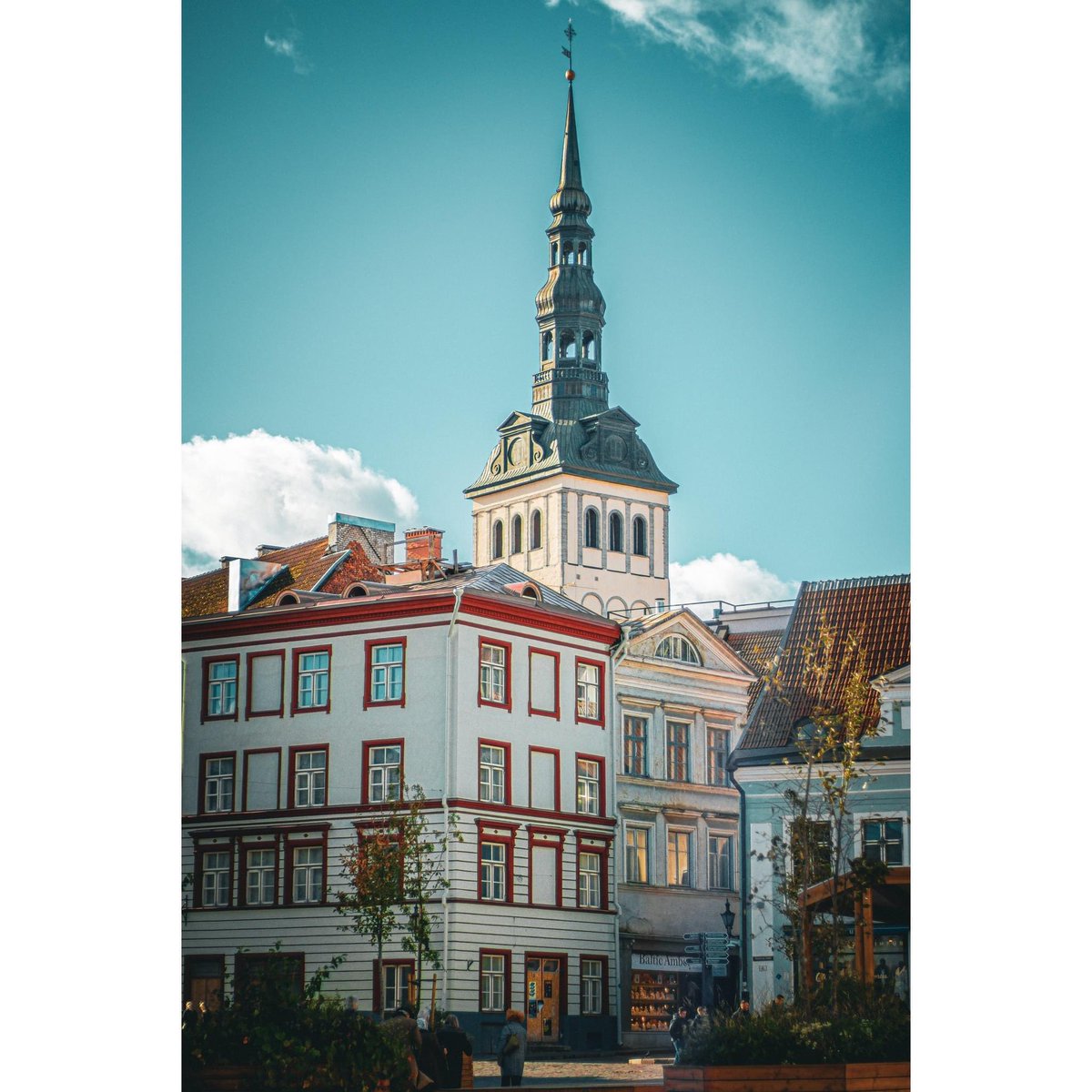 📍Tallinn Estonia 🇪🇪 

#Tallinn #Estonia #photography #streetphotography #travel #trip #travelphotography #travelphotographer #streetphoto #streetphotographer #europe #europetravel #portraitphotography #portrait