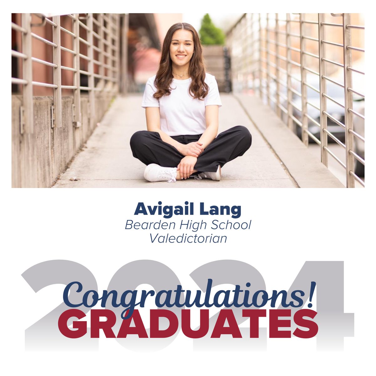 KnoxSchools's tweet photo. Congratulations to @bhsdawgs valedictorian Avigail Lang and salutatorian Scott Dunlap! 🎉

Join Bearden on May 23 at 8 p.m. as they celebrate the Class of 2024! https://t.co/5vNXCmyBl0