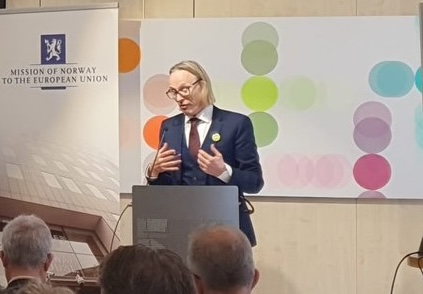 Morten Irgens (@mortenirgens) on Twitter photo A stark message in my keynote at the AI Moonshot conference in Brussels: Europe needs to change gears. The Commission's AI strategy has failed and needs to change. Europe needs a CERN/ESA for AI.
@hpmollgaard
<a href="/shvidkjaer/">Søren Hvidkjær</a>
<a href="/AlexMoltzau/">Alex Moltzau</a>
<a href="/hkristiania/">Kristiania</a>
<a href="/Adra_eu_/">Adra | The AI, Data and Robotics Association</a>
<a href="/NORAdotAI/">NORA.ai</a> A stark message in my keynote at the AI Moonshot conference in Brussels: Europe needs to change gears. The Commission's AI strategy has failed and needs to change. Europe needs a CERN/ESA for AI.
@hpmollgaard
<a href="/shvidkjaer/">Søren Hvidkjær</a>
<a href="/AlexMoltzau/">Alex Moltzau</a>
<a href="/hkristiania/">Kristiania</a>
<a href="/Adra_eu_/">Adra | The AI, Data and Robotics Association</a>
<a href="/NORAdotAI/">NORA.ai</a>