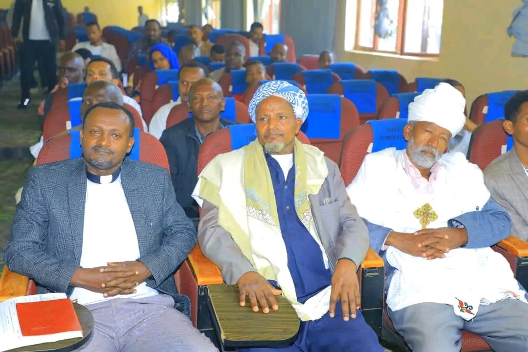 South West Ethiopia kicks off a 6-month environmental protection campaign in Mizan Tepi. This initiative will expand across the nation! #Ethiopian #EnvironmentalProtection 
@UNDPEthiopia @UNEthiopia @RamizAlakbarov