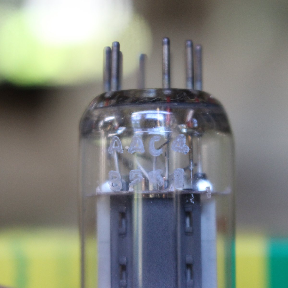 VTubeAudio's tweet image. Mullard 6GH8A Branded Amperex 1962 Britain NOS NIB Preamp Tube for McIntosh H.H. Scott (RARE FIND) Get it here &amp;gt;&amp;gt; rvrb.io/1962-6gh8a-cz8…