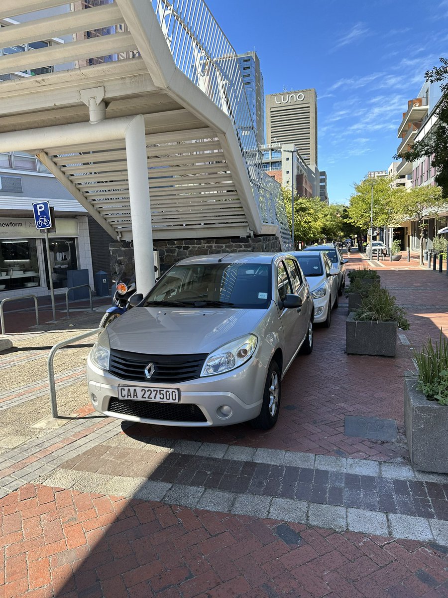 Rouen Smit tweet media