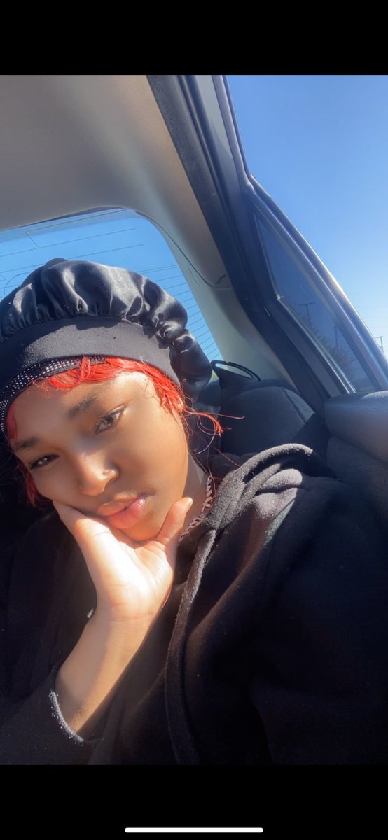 backendbrat19's tweet photo. i love waking up looking good af natural! think im the 💩 btch i know it hoe! https://t.co/GyMjMflZOp