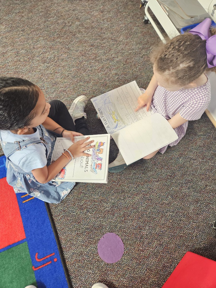 MaryBethBajikar's tweet image. Students excitedly read their publish research projects to their classmates today. 

@DLE_Lions 
#justgoodteaching #livelaughloveleonetti #hearourroar