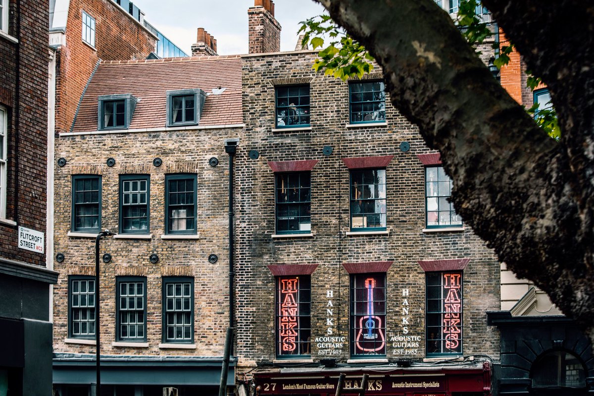 Nestled in #London’s West End, discover the unique and stylish Chatea Denmark perfect for your next business event! The hotel's rooms and apartments, spread across 16 buildings, reflect the architectural and cultural heritage of London’s Denmark Street neighbourhood, especially…