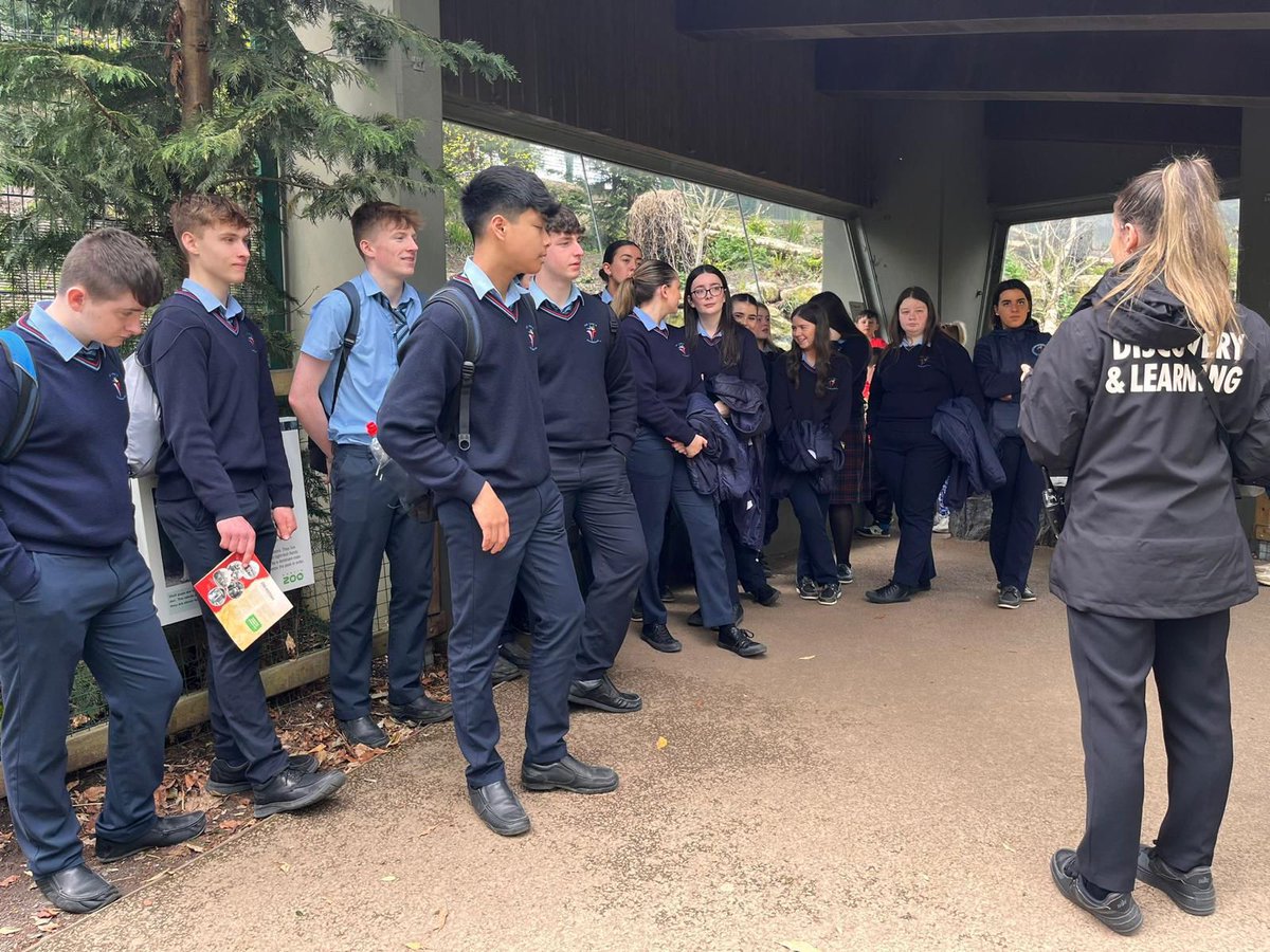 Our 5th year Biology and Ag Science students enjoyed a trip to @DublinZoo yesterday as part of their leaving Cert Ecology studies. Students completed a workshop on endangered species and conservation practices in place to maintain biodiversity 🐘🦁🌻