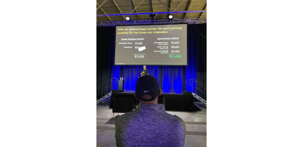 labornotes's tweet image. ICYMI: Mercedes-Benz subjected its workers in Alabama to captive-audience meetings after they filed for an election to join the @UAW. It's only energizing many — “One of the guys in my shop that is on the fence told me we gained votes from that meeting”: bit.ly/3TZ3DHk