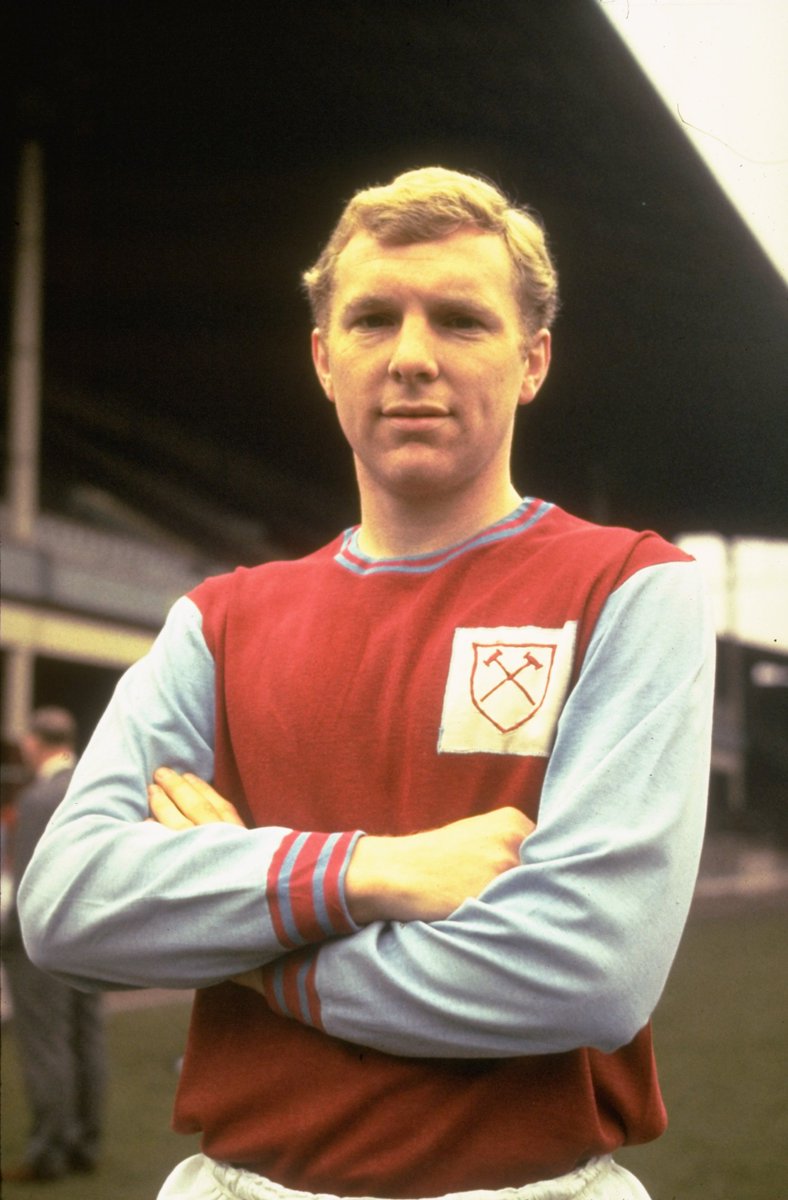 Bobby Moore could have been celebrating his 83rd Birthday today. Support @BobbyMooreFund #FootballShirtFriday 26th April ⚒️🏴󠁧󠁢󠁥󠁮󠁧󠁿